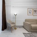 712 부쿠레슈티