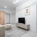 712 부쿠레슈티