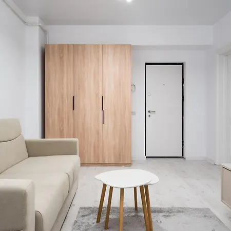 Apartment 712