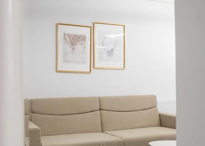 712 Apartment